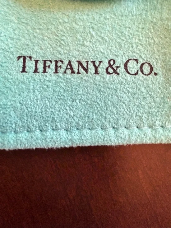 Tiffany & Co. Silver 925 Mesh Ring and Signature Pouch Size 6 - Picture 2 of 8